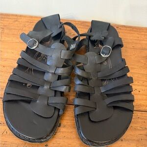 Keen Alman Gladiator women’s size 8